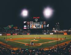 开云体育平台APP-淬火之战，当团队火力遇见孤胆英雄，福克斯如何一剑封喉