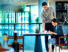 开云体育官网-绿茵场上的双重奏，富安健洋领军告捷，希腊铁骑踏平拉齐奥