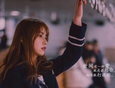 开云体育登录-南美风暴席卷蓝月，巴雷拉在曼城防线前的独舞