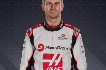 开云体育app-哈斯车队完胜雷诺车队，塞恩斯点燃赛场