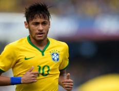 开云下载-当德国战车碾过波兰，乌拉圭神锋正定义冠军的表现