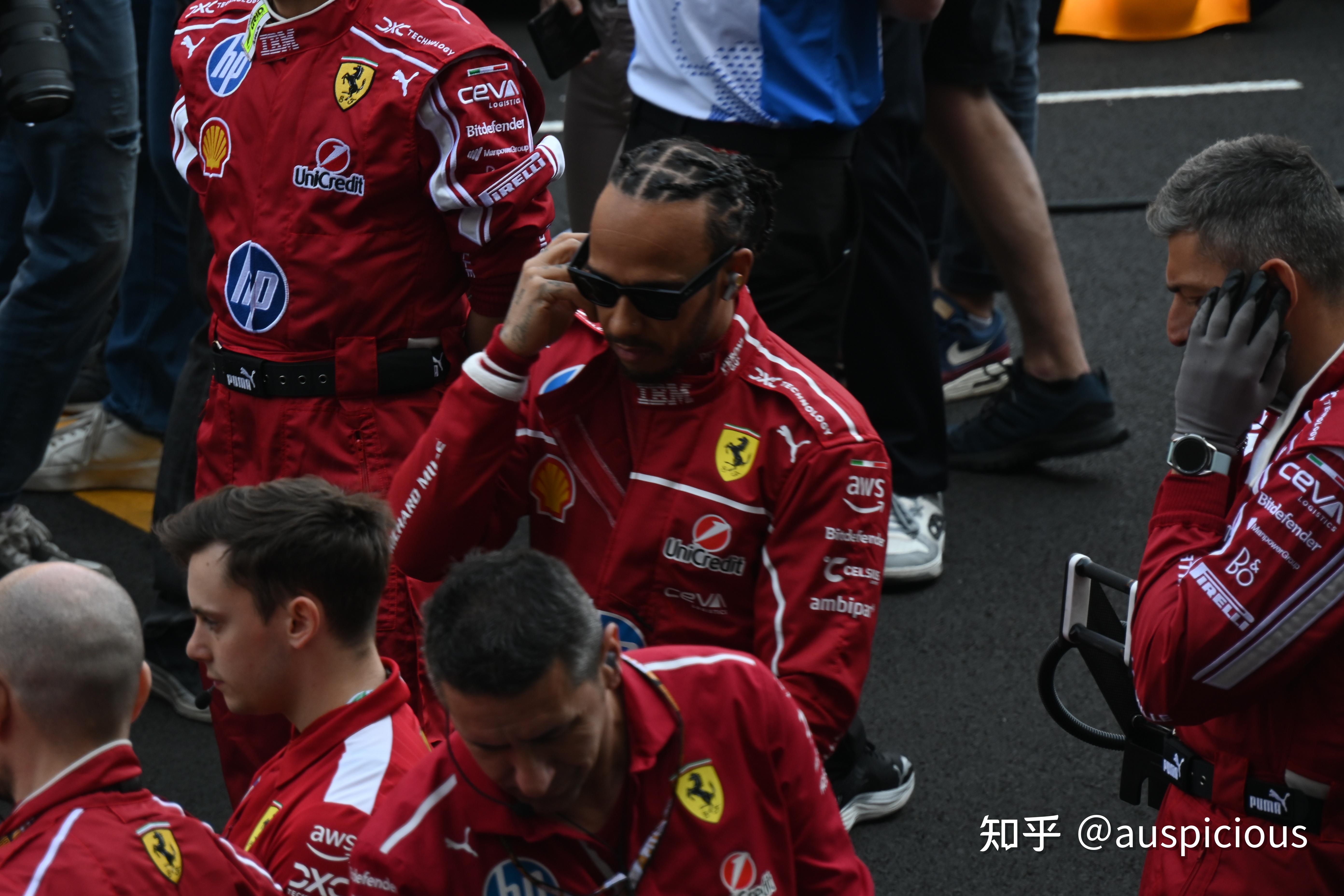 开云体育入口-哈斯车队险胜红牛车队，塞恩斯扛起全队的简单介绍