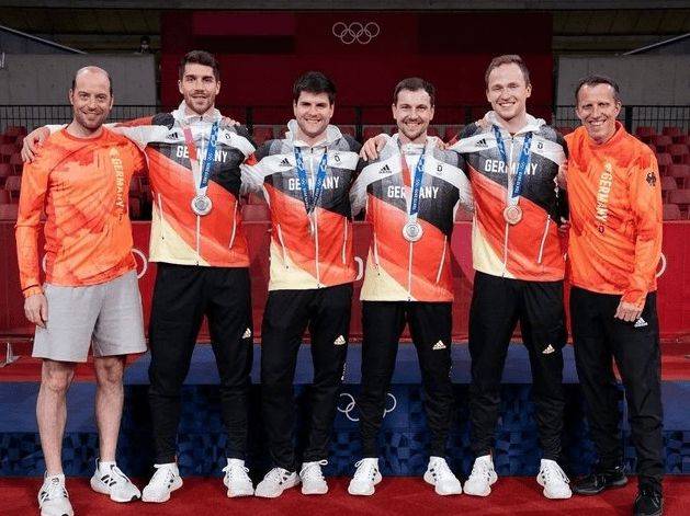 开云下载-德国队逆转法国队,奥恰洛夫带队取胜