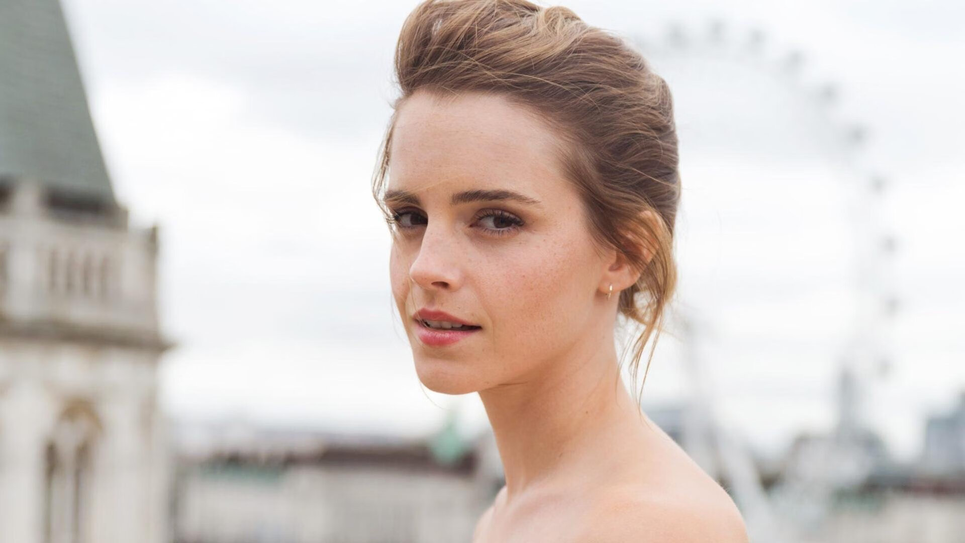 开云体育app-霍勒迪关键爆发助森林狼力克骑士,展露季后赛獠牙